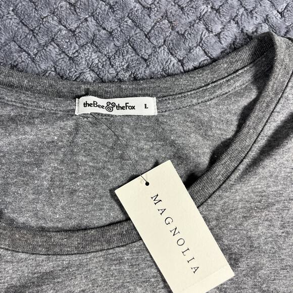 MAGNOLIA Silos Chip and Joanna Gaines Kindness Minimalist T Shirt Large Gray - Picture 3 of 15